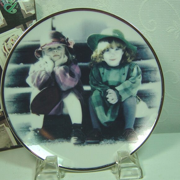 Kim Anderson Pretty as a Picture 6" plate-"We're Two of a Kind"-1996 - Picture 2 of 5